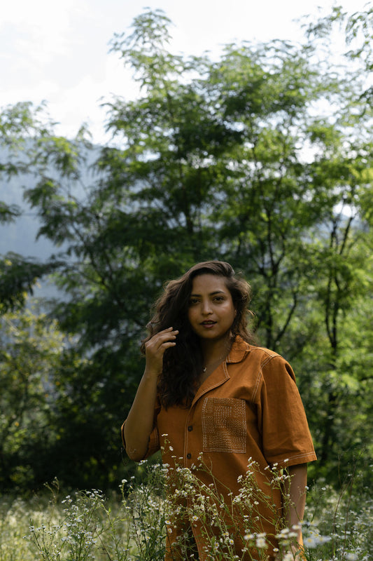 Hand-Embroidered Linen Shirt (Women)