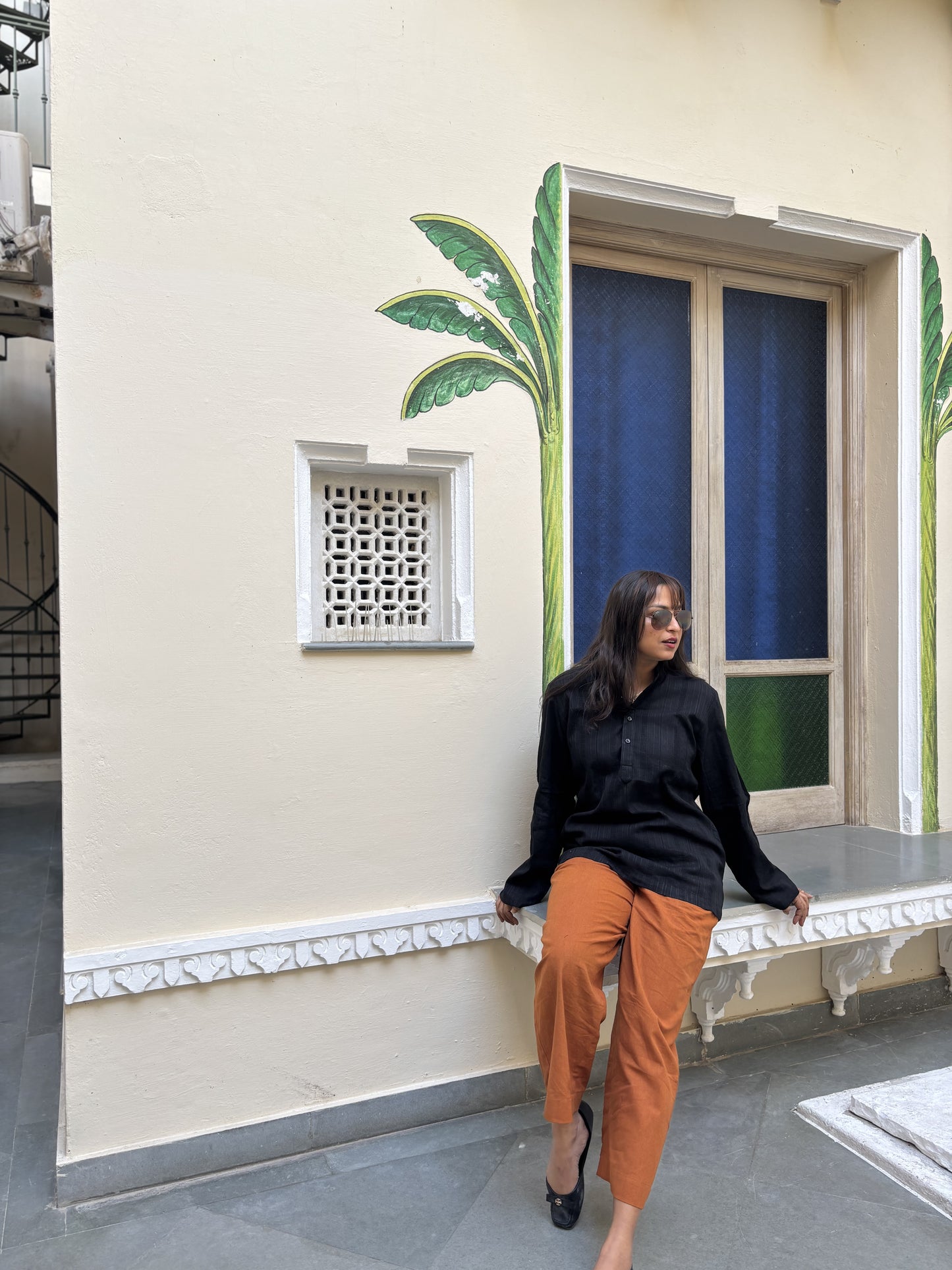 Contrast Kurta and Pant Set