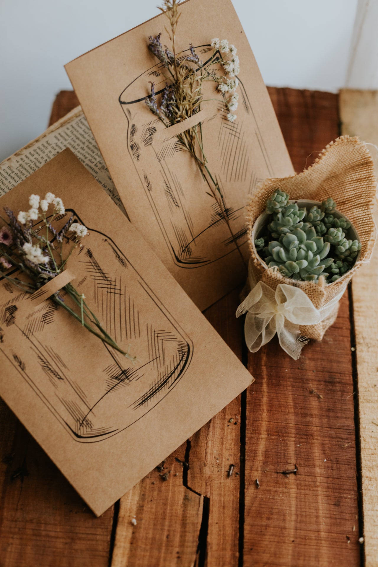 TFS x Farog – Blossom in a Jar: Dried Flower Postcard