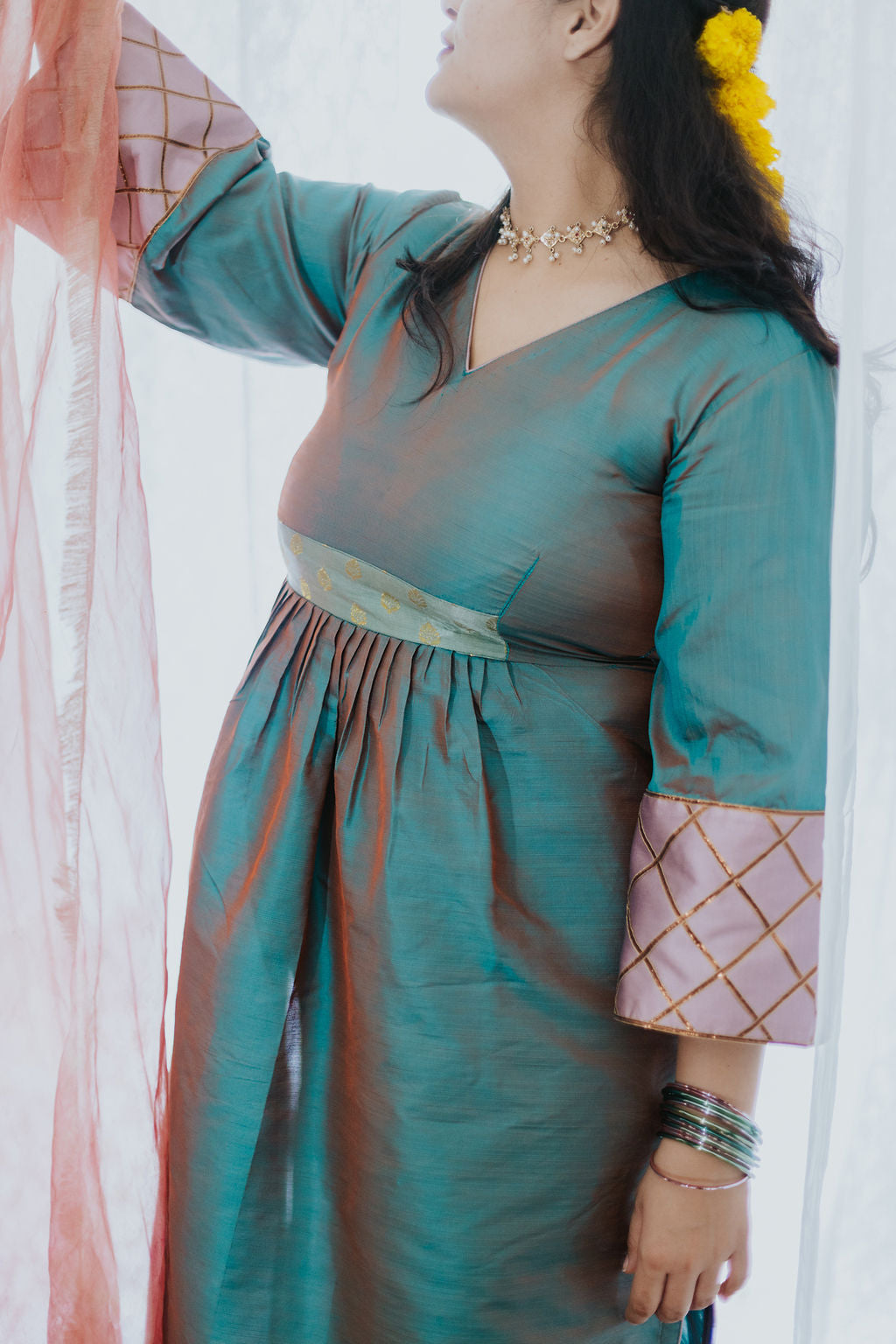 Morpankh Kurta Set