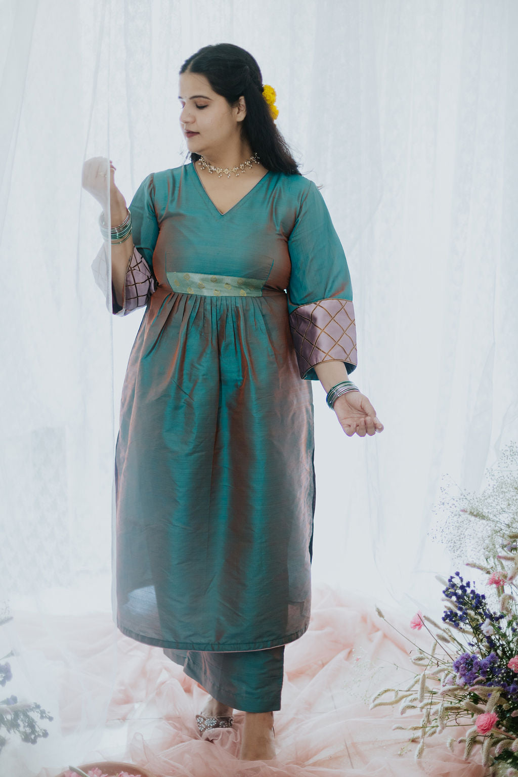 Morpankh Kurta Set