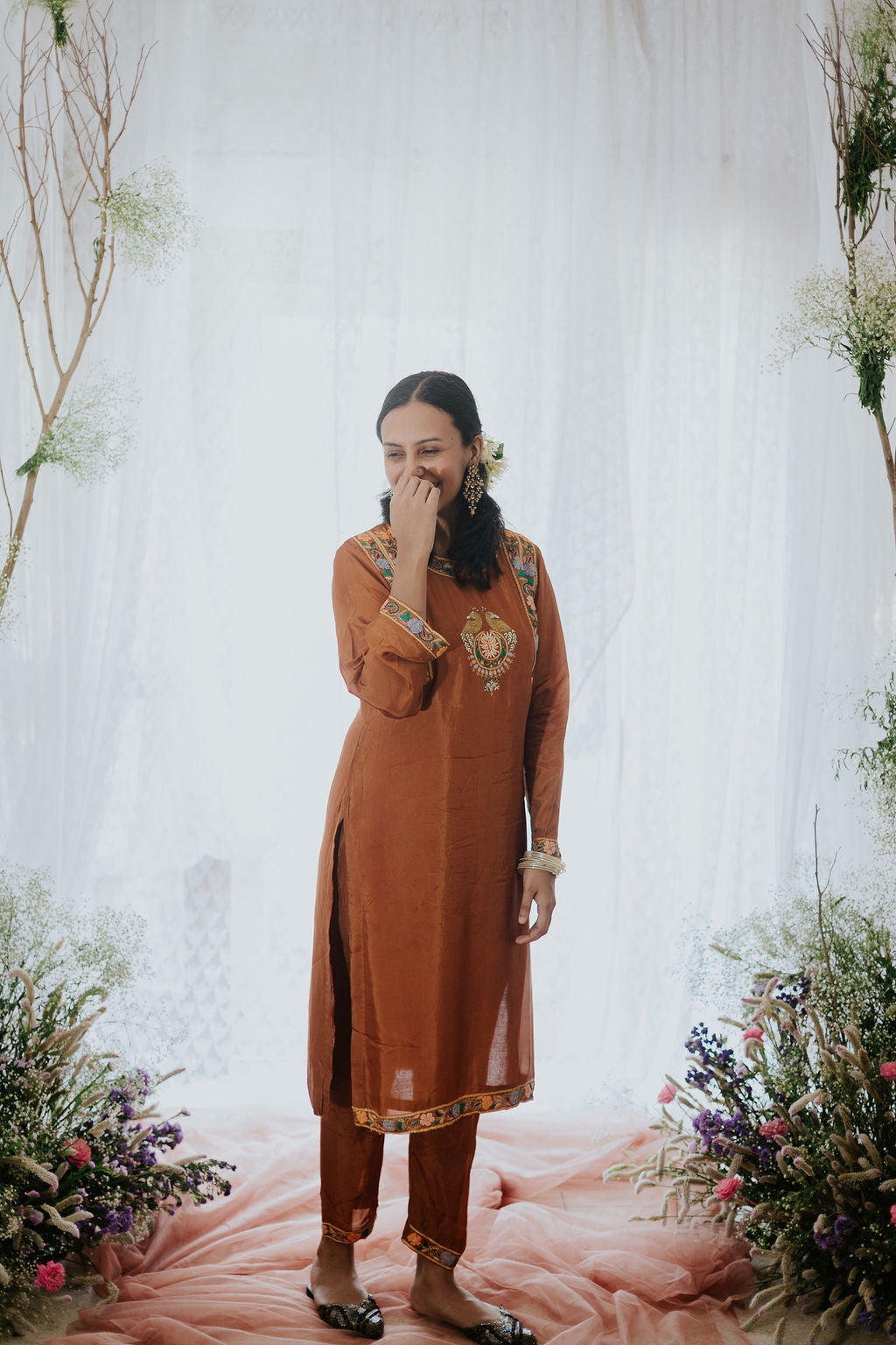 Guldozi Kurta Pant Set