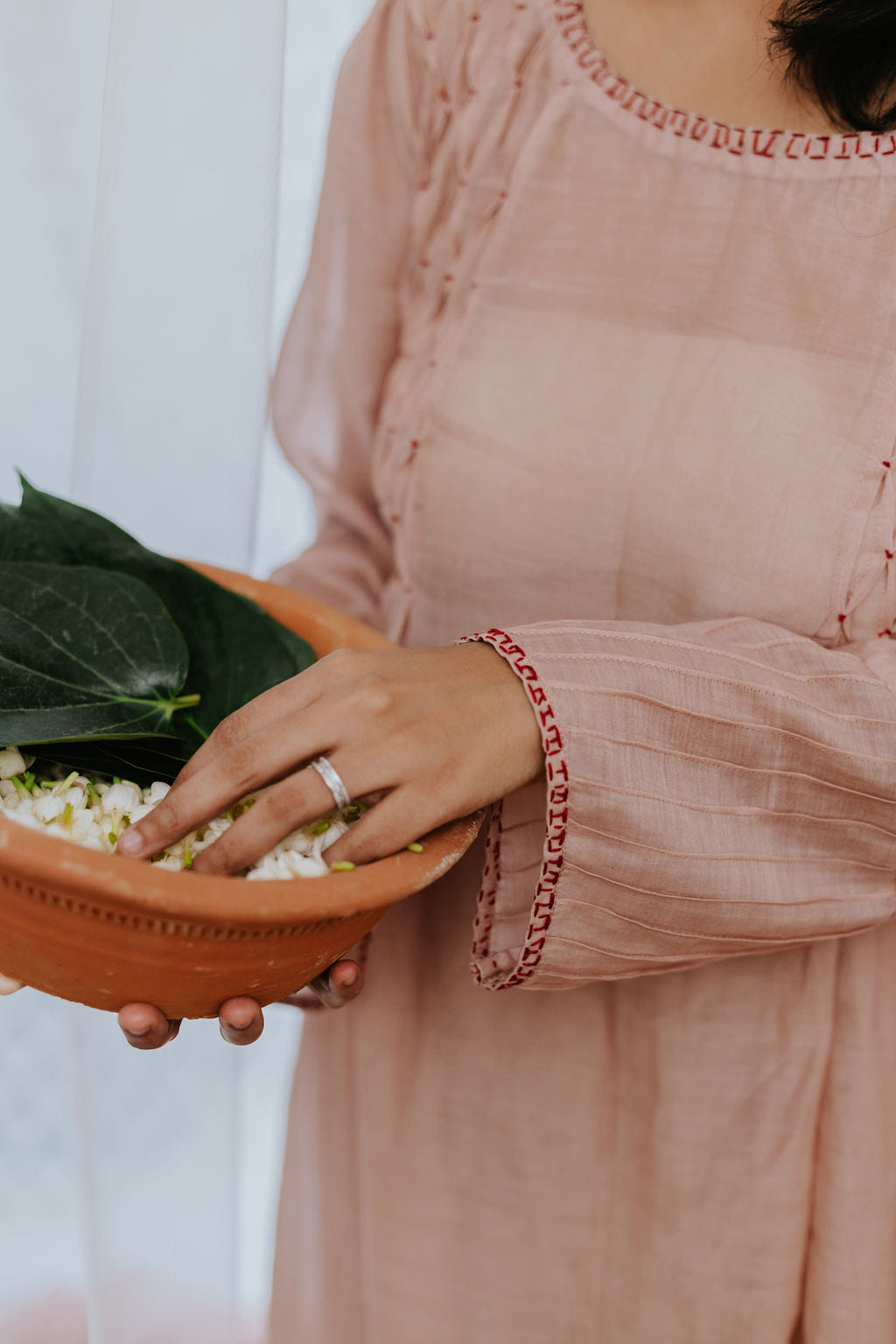 Gulabi Resham Kurta