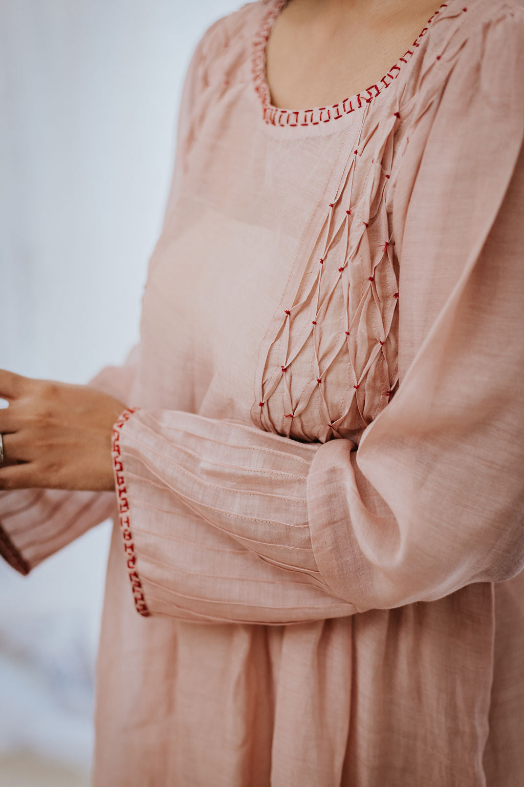 Gulabi Resham Kurta