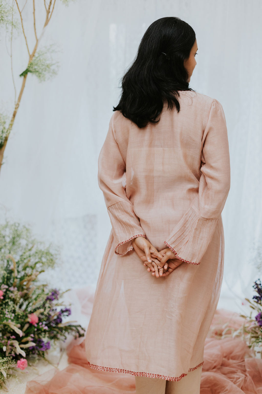 Gulabi Resham Kurta