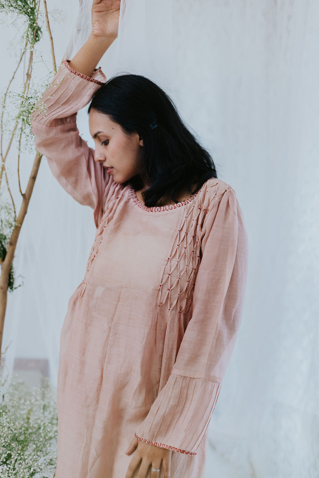 Gulabi Resham Kurta