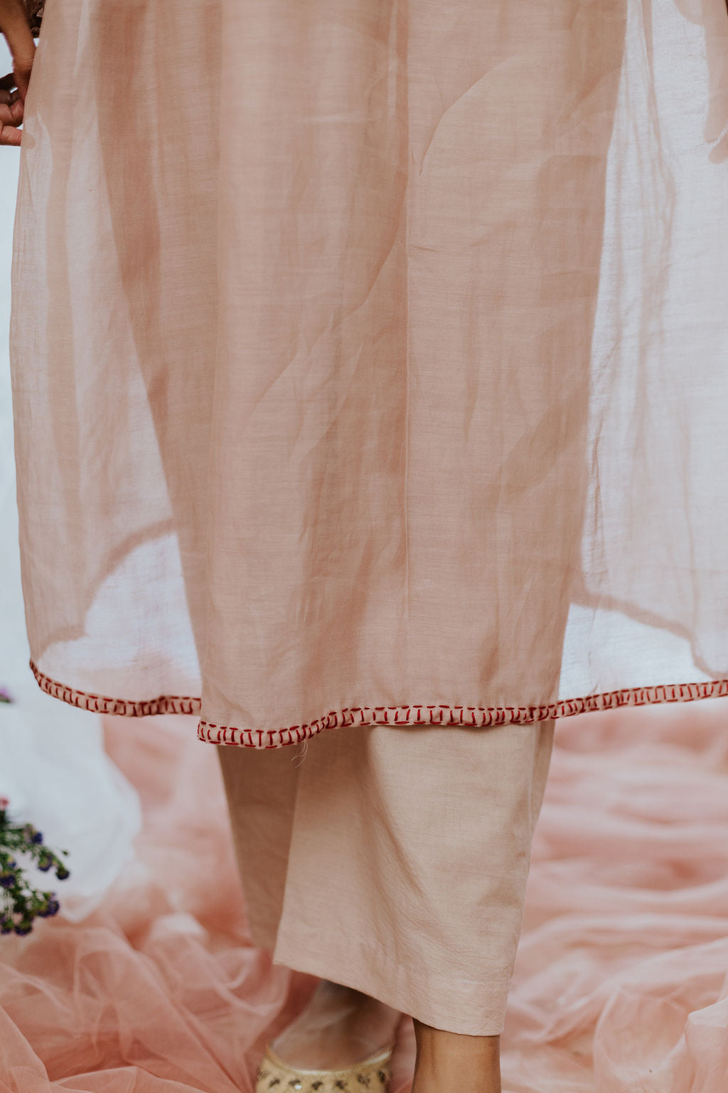 Gulabi Resham Kurta