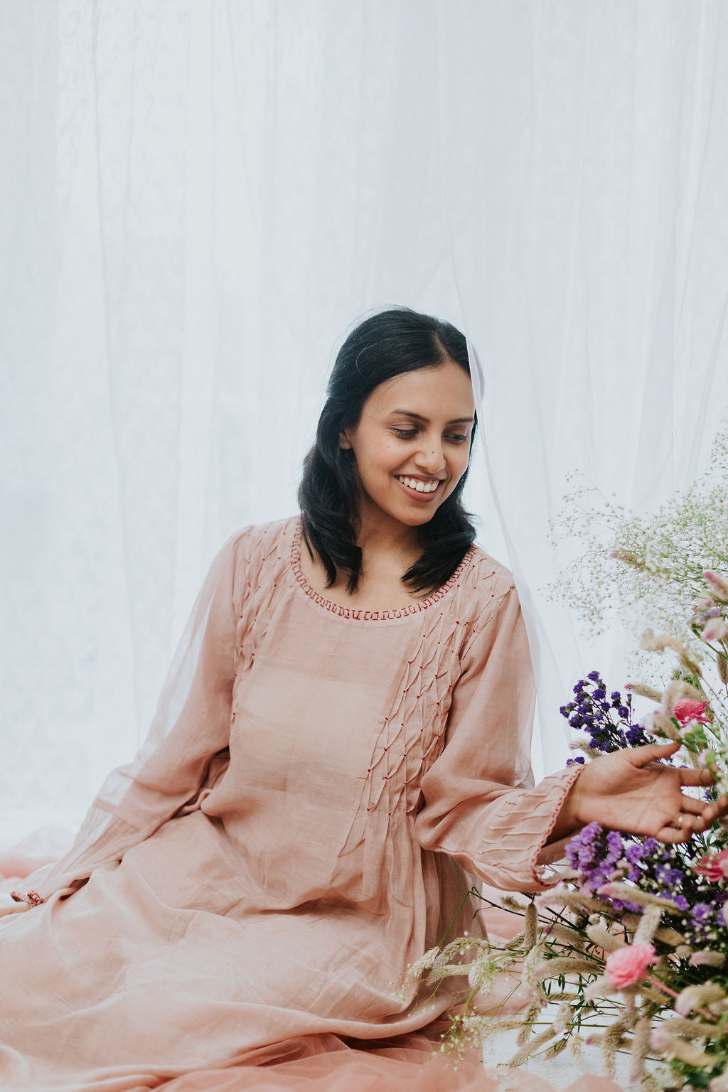 Gulabi Resham Kurta
