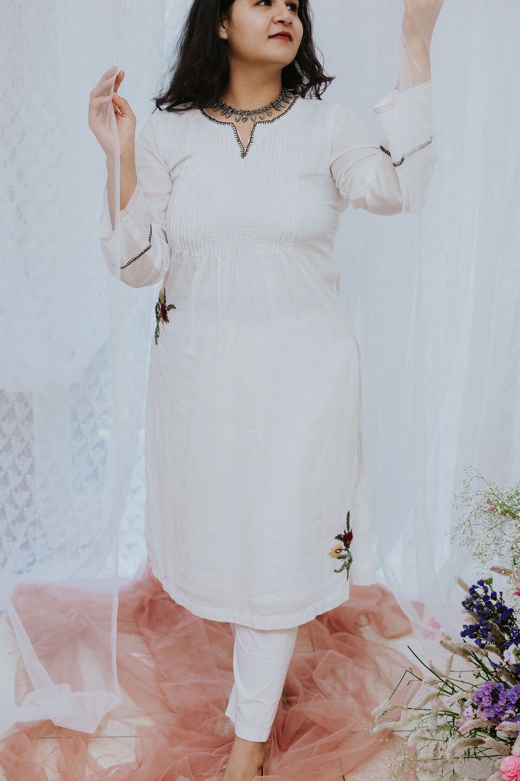 Jashn-e-safed Kurta