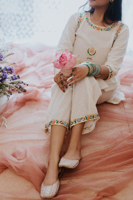 Raunakh Kurta Pant Set